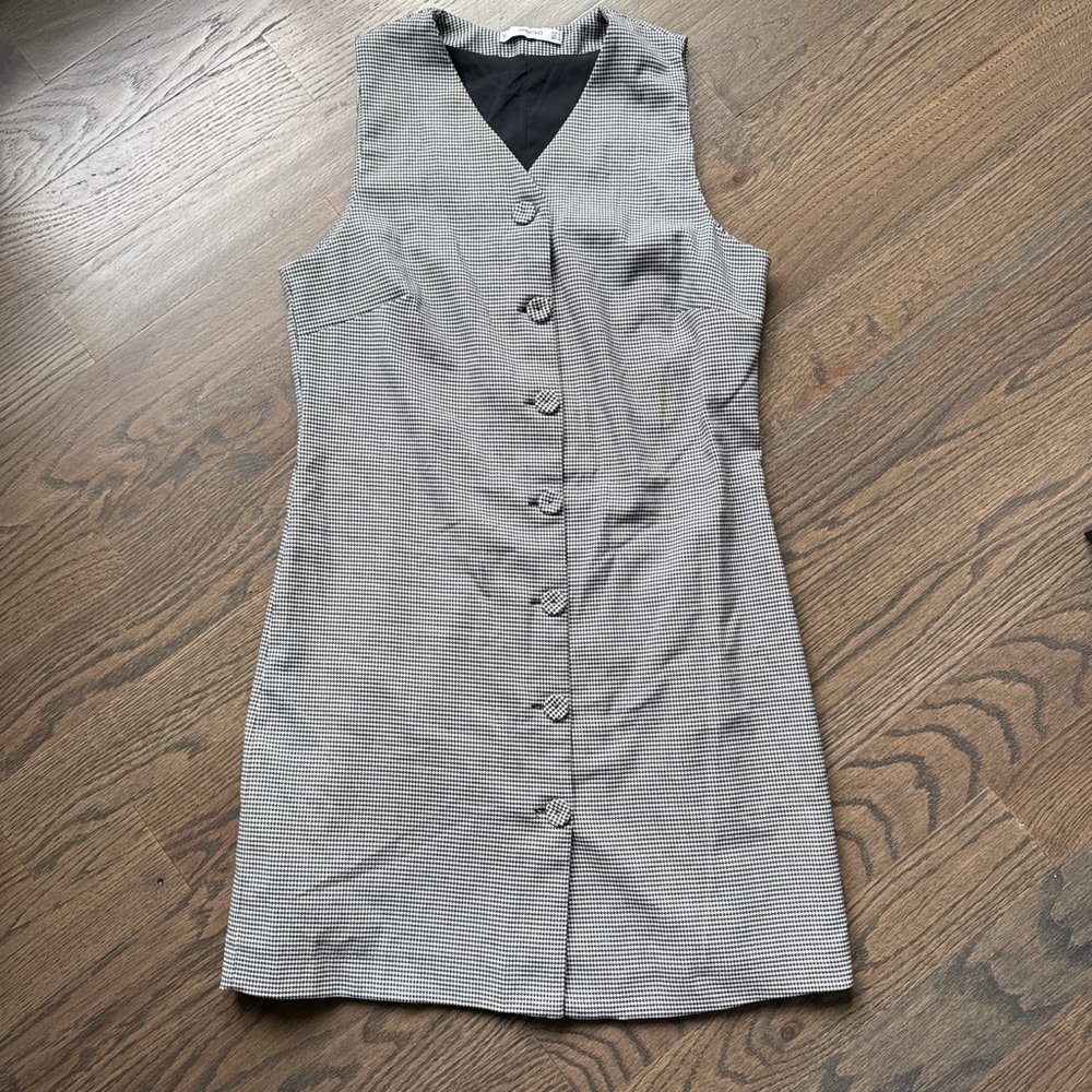 New without tags mango houndstooth dress with buttons